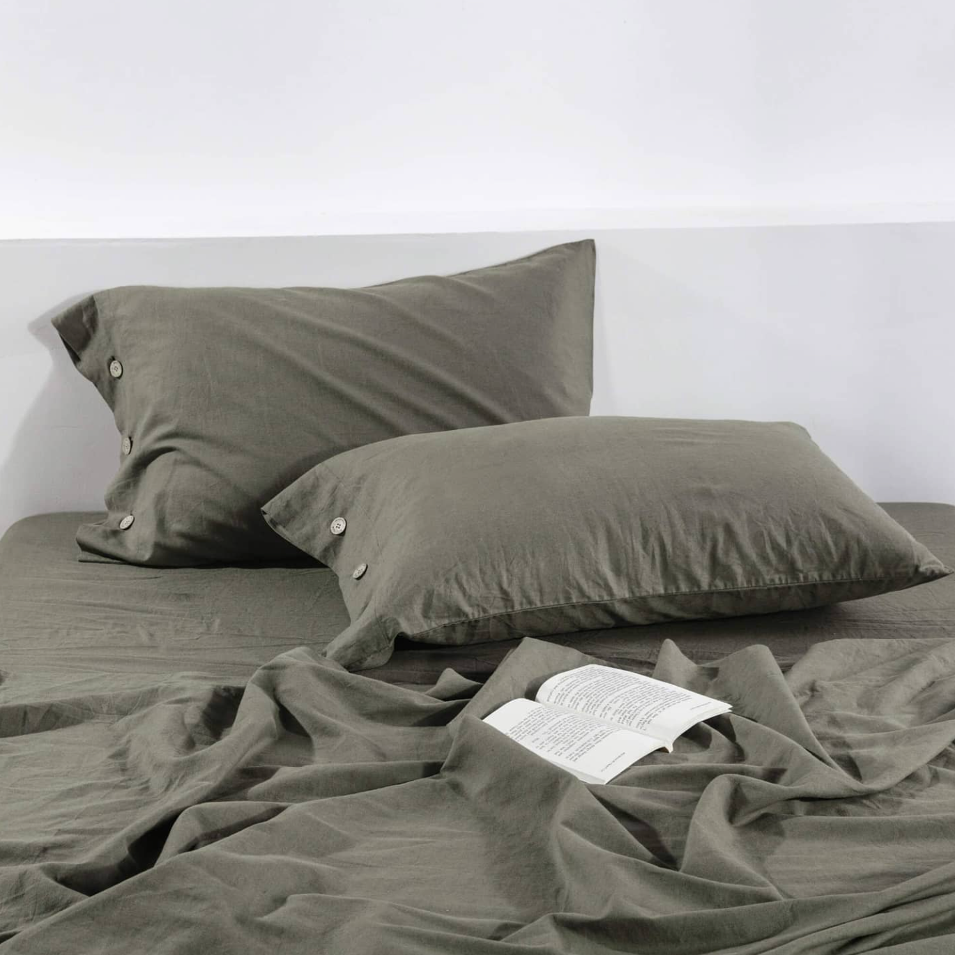 King Size Luxury Bedding Bundle: Bespoke French Linen Sheet Set & Duvet Cover Set